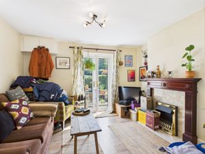 Lounge- click for photo gallery